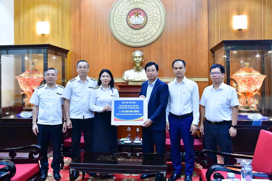 Kiểm toán nhà nước ủng hộ hơn 1,1 tỷ cho đồng bào bị ảnh hưởng bởi thiên tai