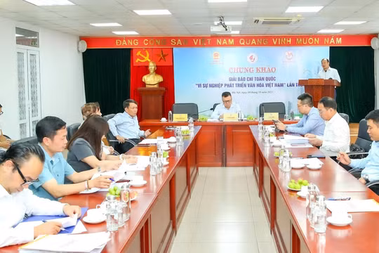 Sôi nổi vòng chung khảo Giải báo chí 'Vì sự nghiệp phát triển Văn hoá Việt Nam' lần thứ III