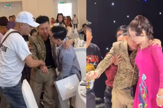 Nghệ sĩ Tấn Beo bật khóc trong đám cưới con trai Tấn Lộc