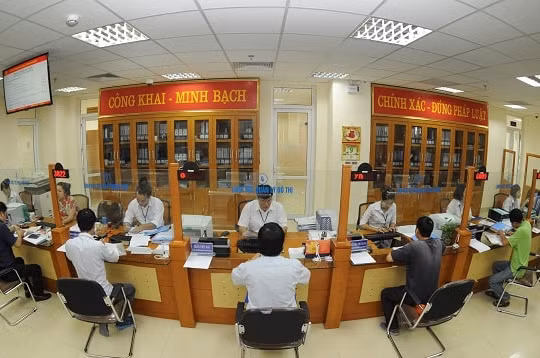 Hà Nội yêu cầu tạm dừng việc tuyển dụng vào công chức, viên chức