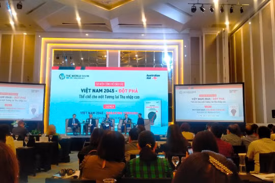 Việt Nam cần 'cú hích thể chế' để bứt phá thành quốc gia thu nhập cao