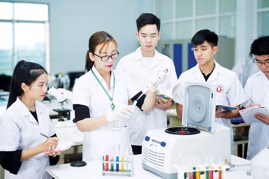 Năm 2026, ngân sách dành khoảng 95 nghìn tỷ đồng cho khoa học - công nghệ