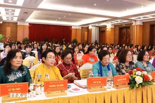 Tăng cơ hội cho nữ trí thức đóng góp vào phát triển khoa học, công nghệ và đổi mới sáng tạo