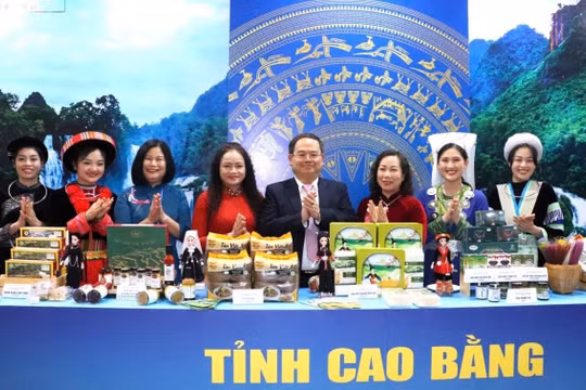 Sắp xếp bộ máy gắn với phát triển bền vững: Cao Bằng chủ động vươn mình trong kỷ nguyên mới!