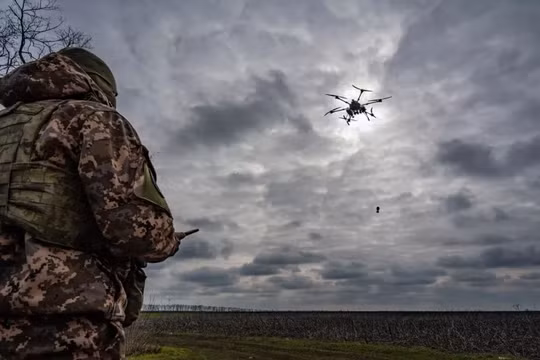 Vũ khí 'vô hình' giá rẻ của Anh hạ gục được đàn UAV