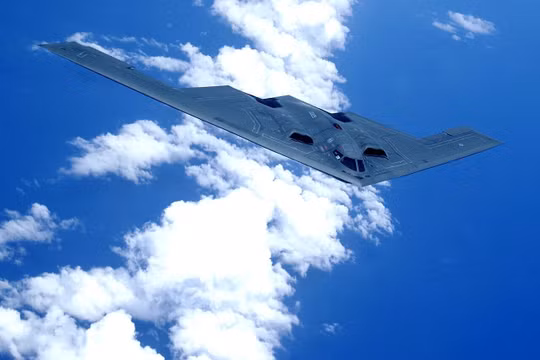 Mỹ điều máy bay ném bom B-2 tới Guam, Israel nói không muốn chờ lâu