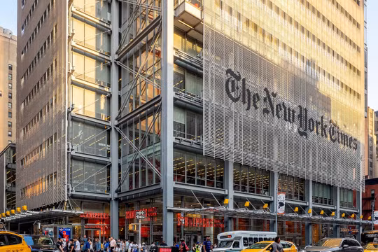 Báo New York Times kiện Lầu Năm Góc vì các quy định hạn chế báo chí