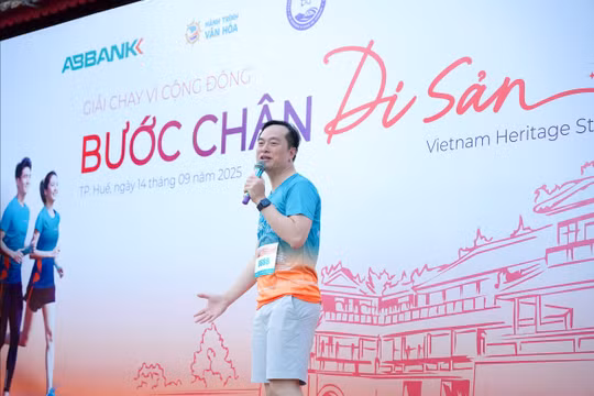 Bước chân di sản - Giải chạy cộng đồng gây quỹ bảo tồn làng nghề Việt