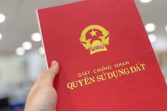 Từ ngày 1/7, Chủ tịch UBND cấp xã có thẩm quyền cấp 'Sổ đỏ'