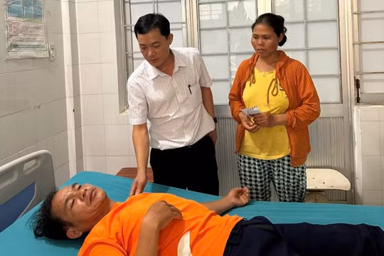 Kon Tum: Một người đàn ông bị sét đánh trúng đầu