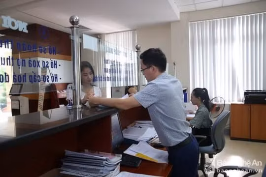 Thuế Nghệ An công khai đường dây nóng, gọi thẳng lãnh đạo nếu gặp cán bộ sách nhiễu