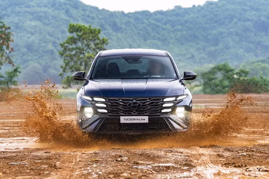 Giá xe Hyundai Tucson giảm sâu tại đại lý, rẻ hơn Mazda CX-5