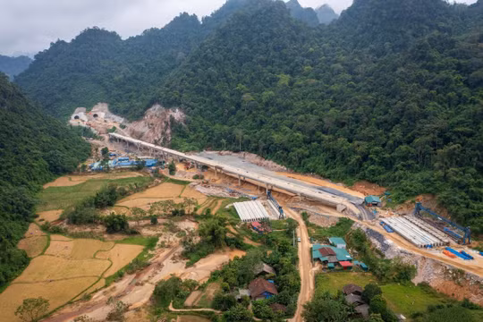Phó Thủ tướng chỉ đạo 'gỡ vướng' cho 4 dự án cao tốc qua Tuyên Quang, Cao Bằng, Lạng Sơn