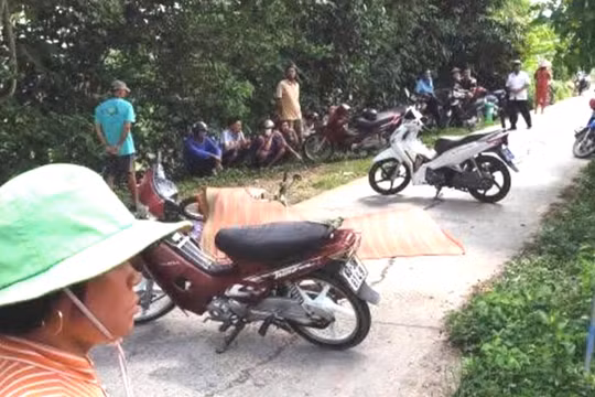 Người đàn ông bị hàng xóm đâm tử vong khi vừa đi làm vườn về