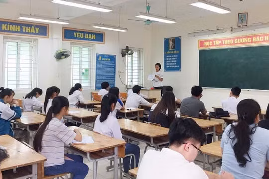 Sở GD&ĐT nhiều tỉnh đề xuất hỗ trợ hàng chục tỷ đồng để dạy thêm không thu tiền