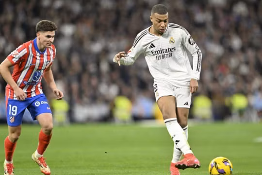 Mbappe toả sáng, Real Madrid thoát thua trước Atletico Madrid