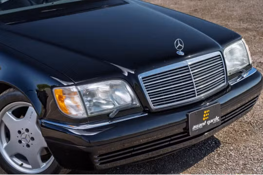 Mercedes và Ford bị kiện hàng tỷ đô vì gian lận khí thải