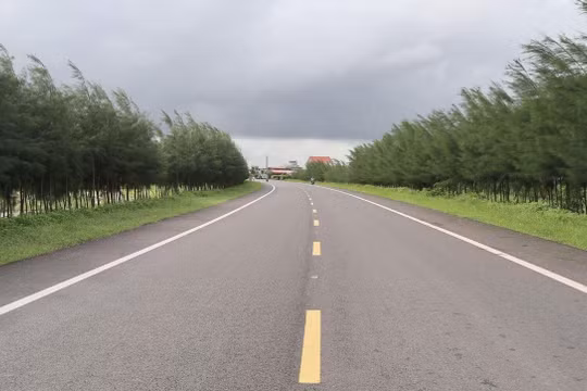 Người đàn ông ở Hưng Yên bị công an mời làm việc vì đăng tải bài viết sai sự thật về dự án tuyến đường bộ ven biển