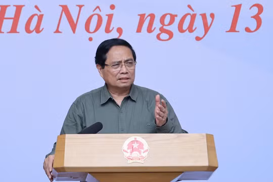 Xây dựng lại 1.900 nhà sập đổ, 67.000 nhà tốc mái cho đồng bào miền Trung, hoàn thành trước Tết