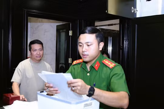 Bắt tạm giam Tổng giám đốc VB Group Nguyễn Quốc Vũ để điều tra hành vi sản xuất, buôn bán hàng giả