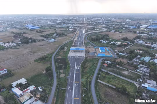 Loạt dự án đường cao tốc được thông xe kỹ thuật, khánh thành nhà ga T3