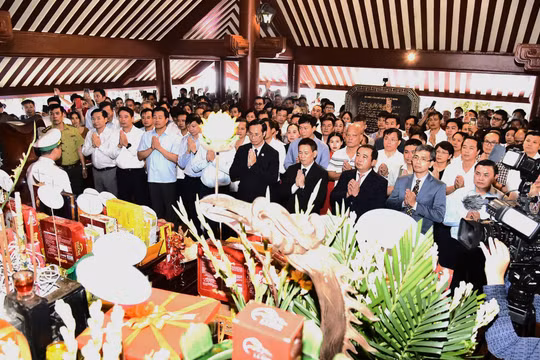 Lãnh đạo Đảng, Nhà nước dâng hương tưởng niệm 56 năm ngày mất Chủ tịch Hồ Chí Minh