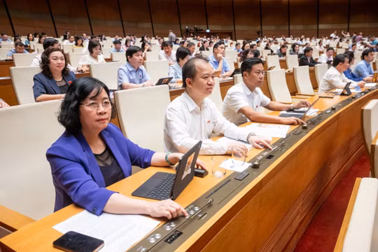 Quốc hội thông qua Luật sửa đổi, bổ sung một số điều của Luật Quốc tịch Việt Nam