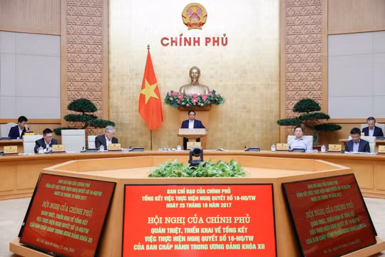 Khẩn trương sắp xếp đơn vị hành chính, bảo đảm cấp xã mới hoạt động từ 1/7, cấp tỉnh trước 15/8