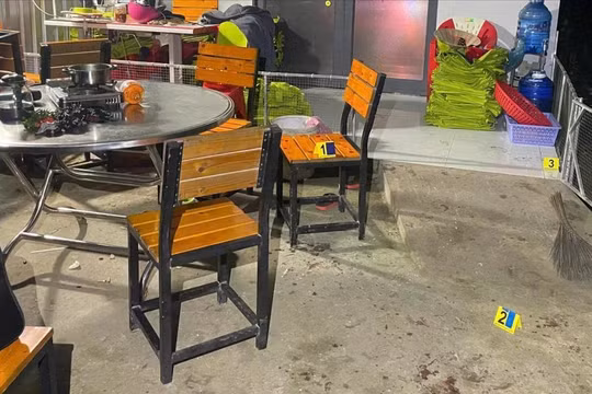 Ghen tuông tình ái, nữ cán bộ phường rạch mặt tình địch