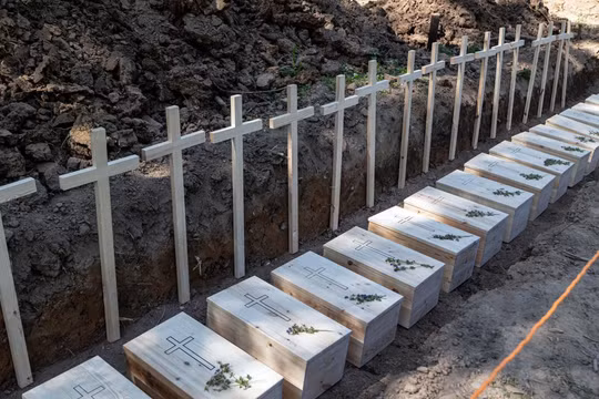 Hài cốt những người Ba Lan ở Ukraine được chôn cất trong nỗ lực hòa giải