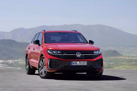 VW Touareg 2025 sắp ra mắt khách Việt, thêm bản mới, nhiều nâng cấp?