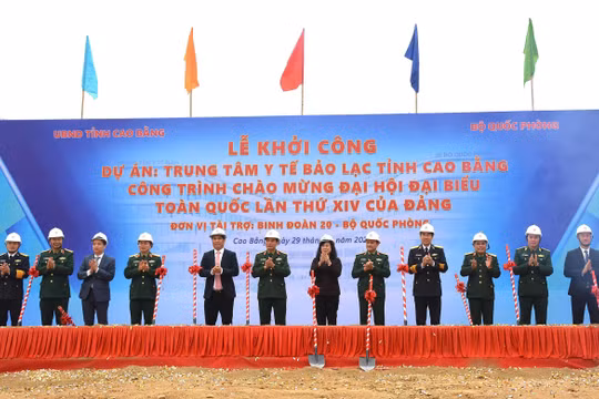 Đại tướng Phan Văn Giang dự khởi công xây dựng Trung tâm Y tế Bảo Lạc, tỉnh Cao Bằng