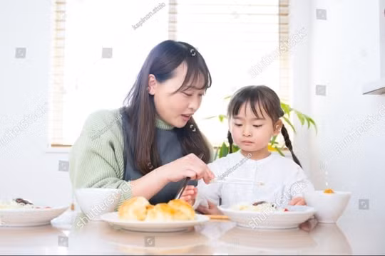 Trẻ biếng ăn phải làm sao? Nguyên nhân và dấu hiệu phổ biến cha mẹ hay bỏ qua