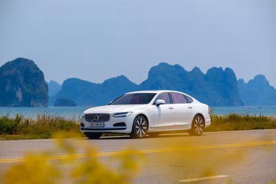 Volvo S90 Ultra - mẫu sedan xứng với mọi kỳ vọng