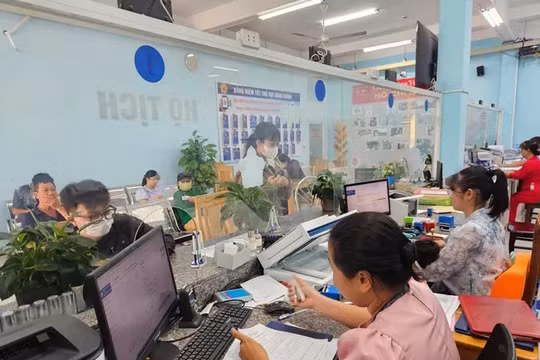 TP.HCM: Kiến nghị bổ sung nhân sự cho 78 phường mới chưa có HĐND
