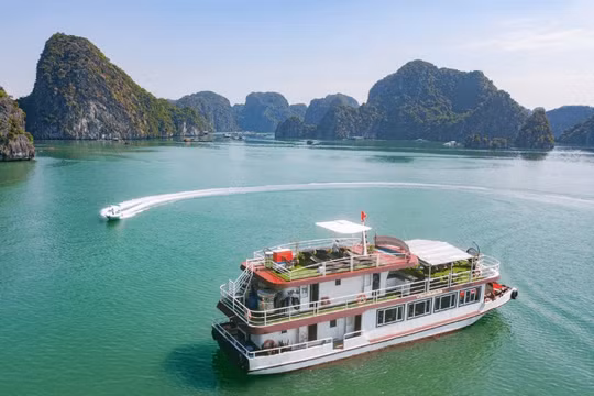Mở thông tuyến từ vịnh Hạ Long sang vịnh Lan Hạ, Quảng Ninh kỳ vọng thu hút thêm nửa triệu du khách