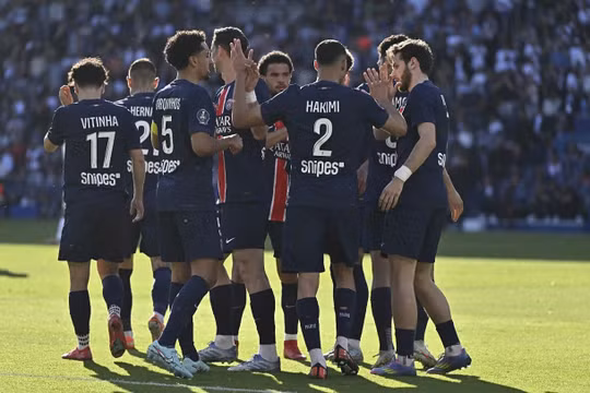 Thắng Angers, PSG giành chức vô địch Ligue 1 sớm 6 vòng đấu