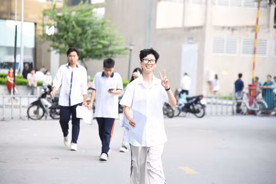 Hà Nội triển khai dạy học 2 buổi/ngày ở cấp THPT từ năm học 2025-2026