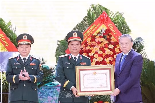 Tổng Bí thư Tô Lâm dự Lễ kỷ niệm 80 năm Ngày truyền thống Lực lượng vũ trang Quân khu 4