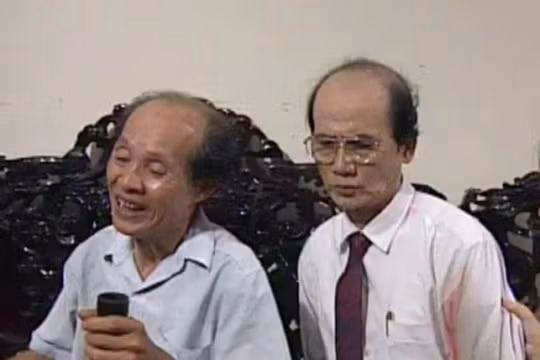 Nghệ sĩ Văn Toản gây ấn tượng với hành động đẹp khi đi xe ôm