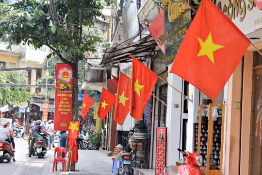 Cán bộ, công chức nghỉ lễ Quốc khánh 4 ngày, phải bố trí người trực xử lý công việc đột xuất