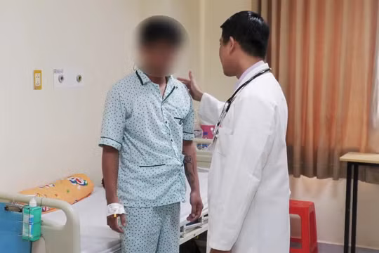 Người đàn ông 33 tuổi đột quỵ giữa công trường: Cảnh báo căn bệnh không còn của riêng người già