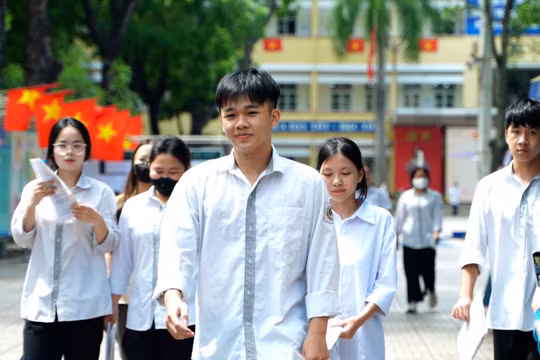 Thi THPT quốc gia 2025: Đề văn mới mẻ, vừa sức với thí sinh