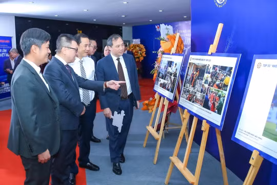 “Khoảnh khắc Báo chí” 2025 – Khi bản lĩnh Việt Nam toả sáng trong từng khoảnh khắc
