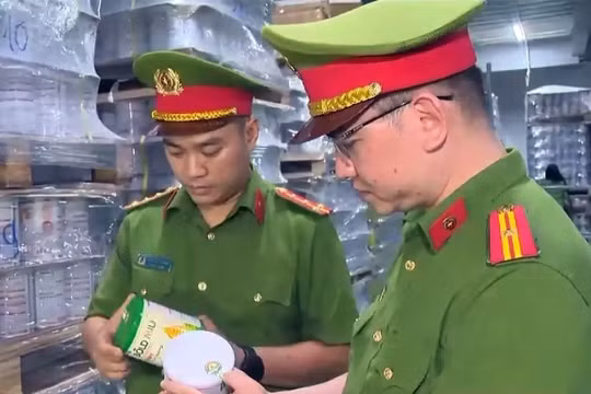 Từ 9/5, TP Hà Nội kiểm tra đột xuất cơ sở sản xuất, kinh doanh sữa và thực phẩm chức năng