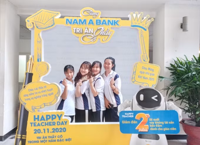 Cùng Nam A Bank tri ân thầy cô với những lời chúc ý nghĩa cùng các chương trình ưu đãi hấp dẫn.