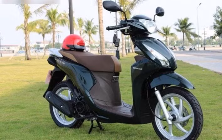 Mẫu xe máy Vision&nbsp;đạt&nbsp;doanh số đạt 54.393 xe.