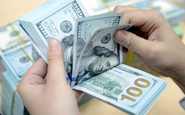 USD bất ngờ giảm giá trong bối cảnh bầu cử tổng thống Mỹ diễn ra phức tạp. Ảnh minh họa.