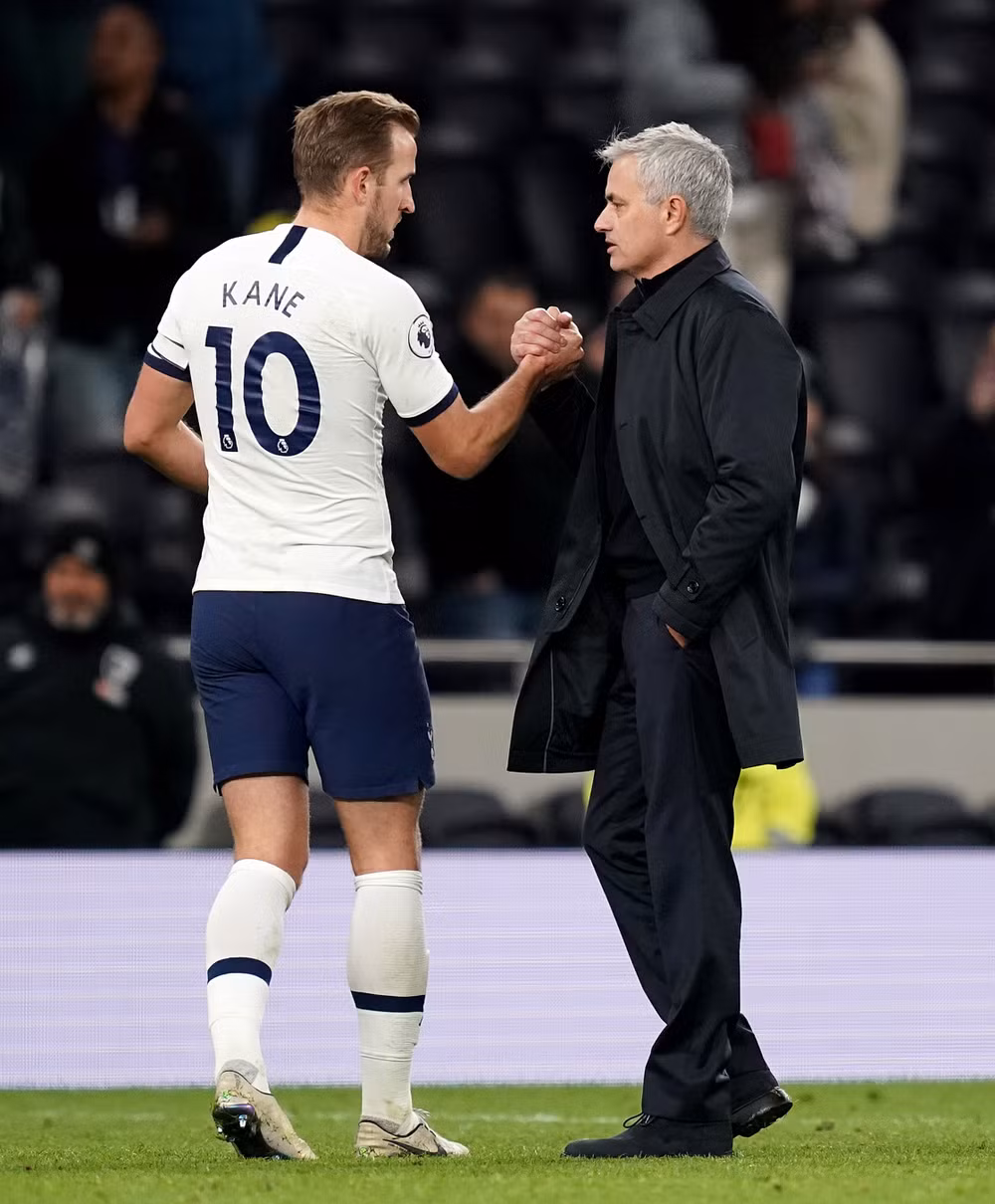 Harry Kane và Mourinho ở Tottenham. Ảnh: TL