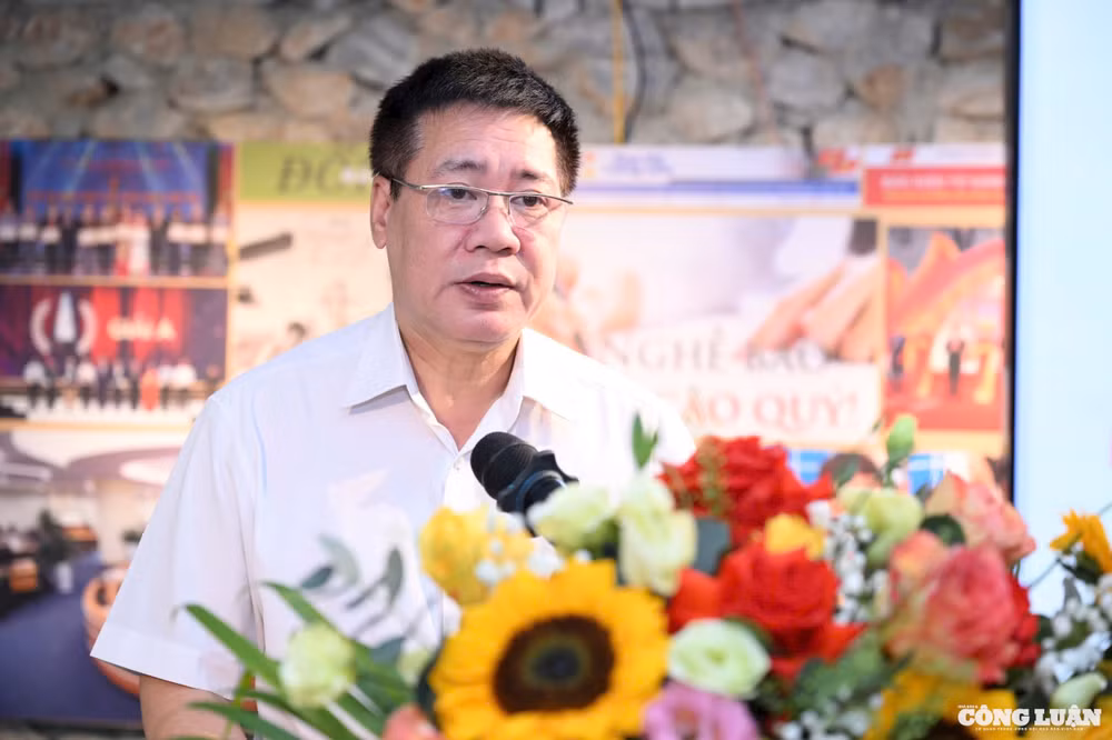 chu thế hà